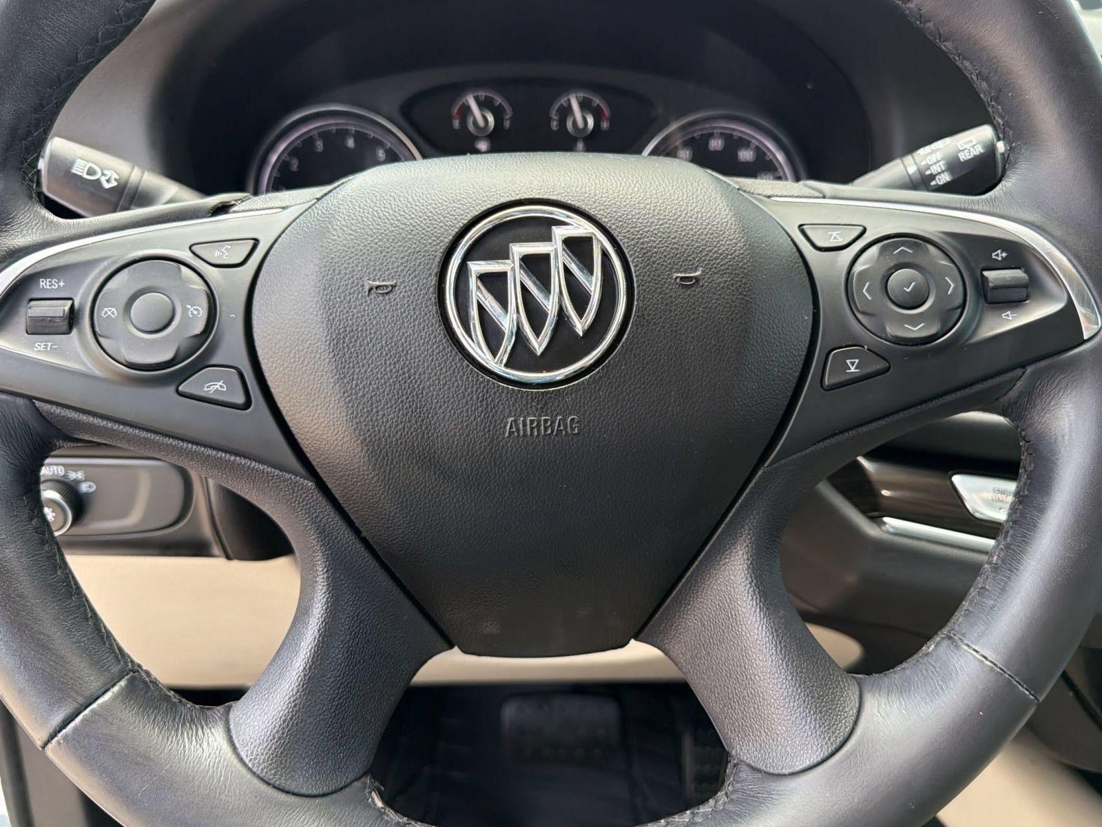Certified 2018 Buick Enclave Essence FWD image 10