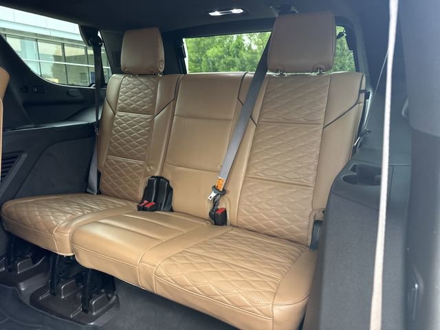 Used 2022 Cadillac Escalade Sport RWD image 11