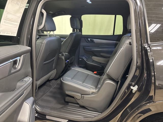 Used 2025 Buick Enclave Sport Touring image 16