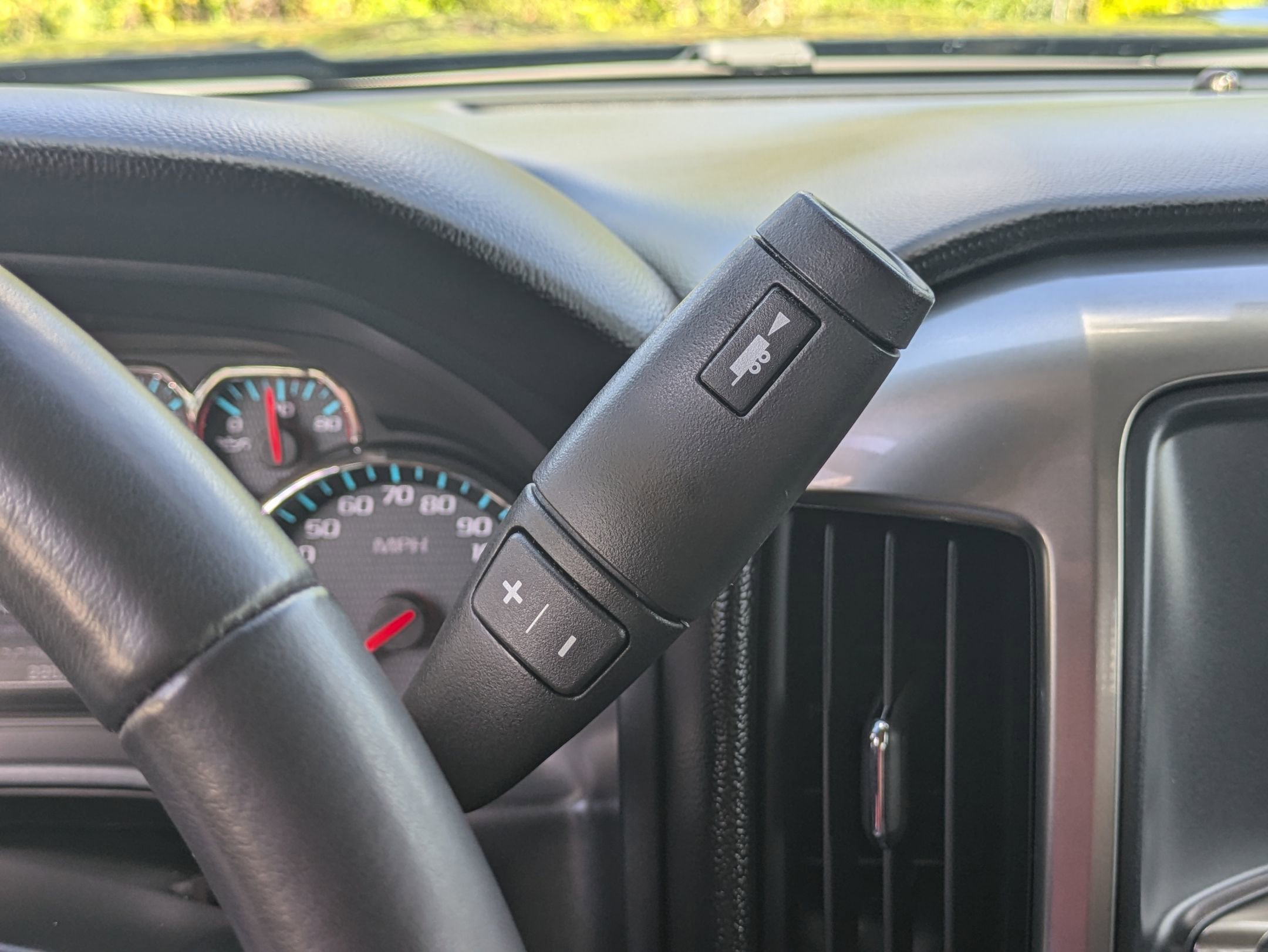 Used 2018 Chevrolet Silverado 1500 LT w/ All Star Edition image 16