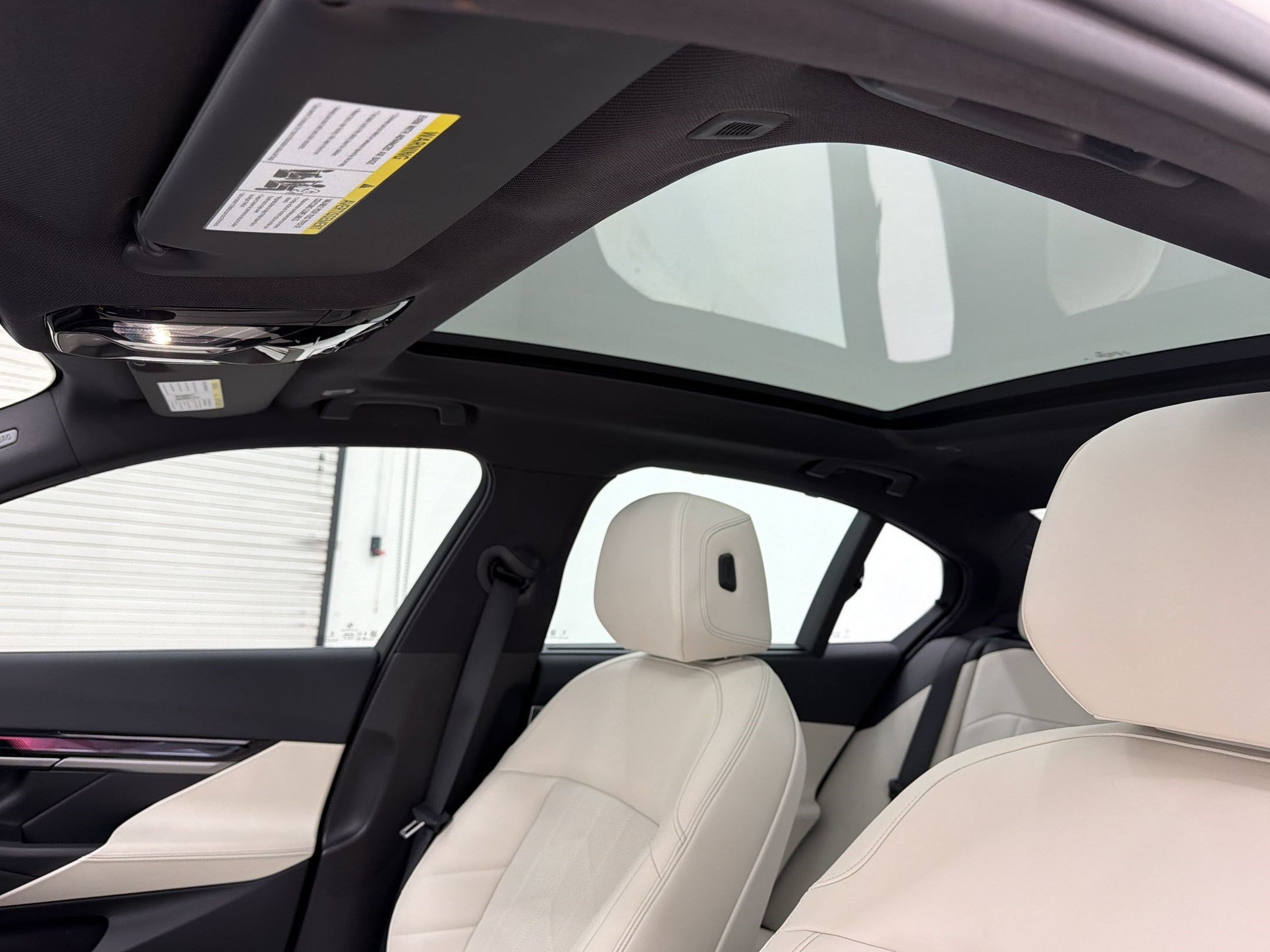 Certified 2024 BMW i5 eDrive40i w/ Executive Package RWD image 15