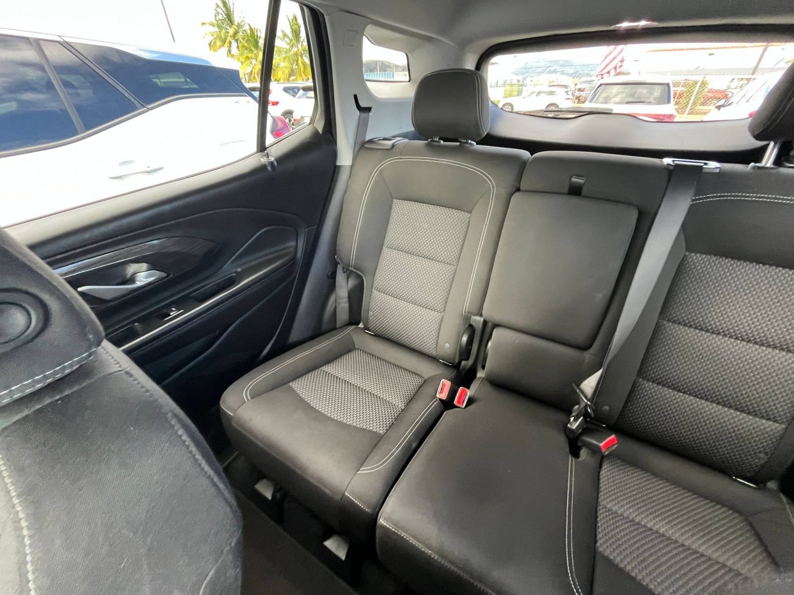 Used 2024 GMC Terrain SLE FWD image 34