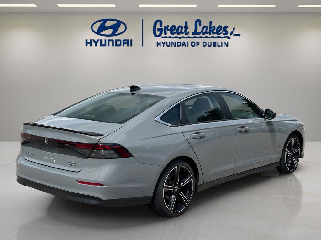 Used 2025 Honda Accord Sport image 5