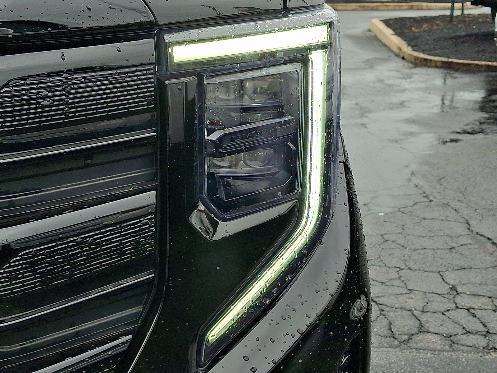 Used 2023 GMC Sierra 1500 Elevation AWD/4WD image 9