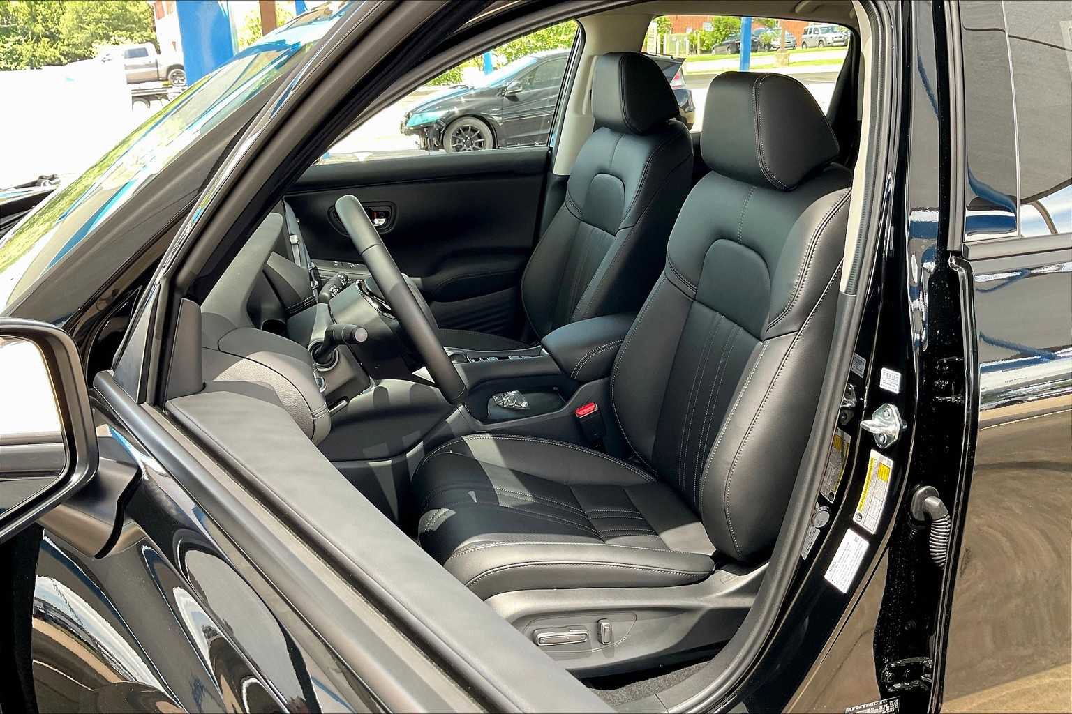New 2026 Honda HR-V EX-L image 9