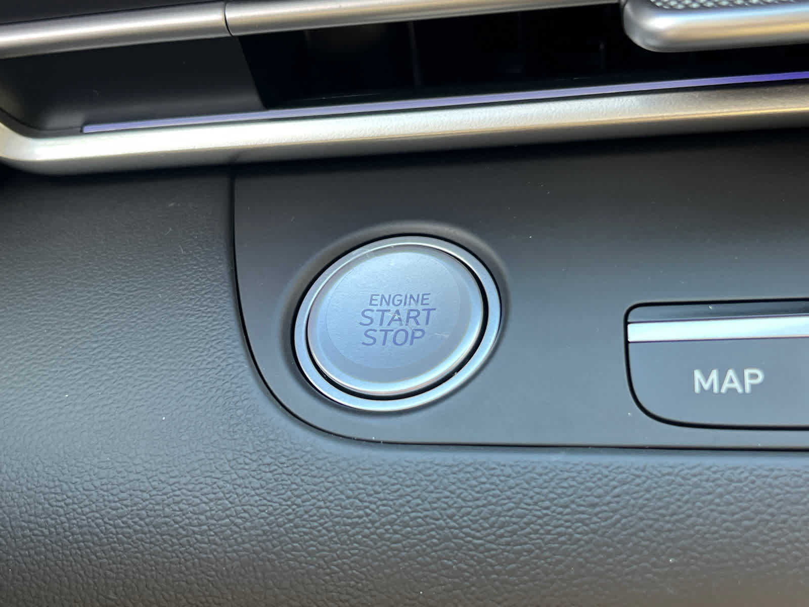 New 2026 Hyundai Elantra Limited FWD image 27
