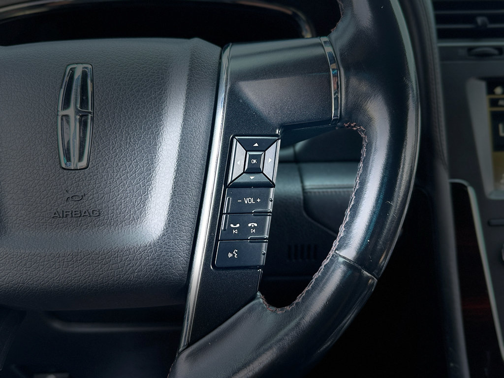 Used 2016 Lincoln Navigator Reserve AWD/4WD image 21