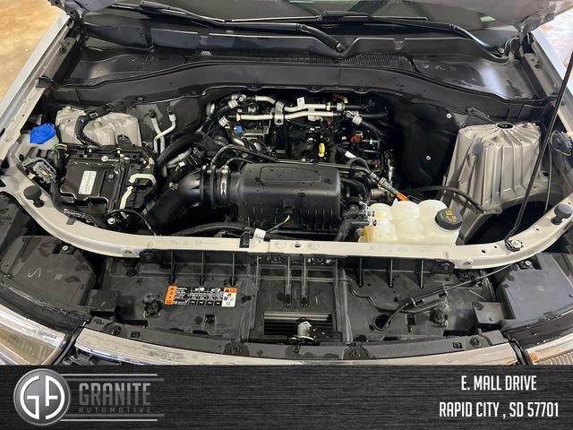 Used 2024 Ford Explorer XLT AWD/4WD image 28