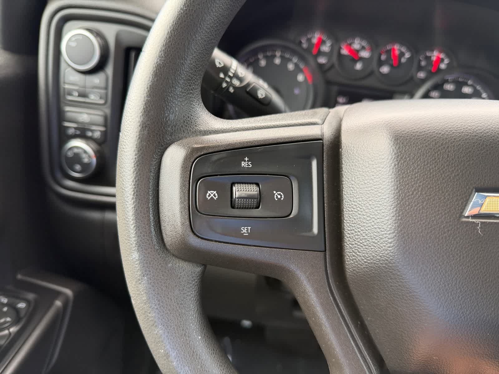 Used 2020 Chevrolet Silverado 1500 Custom w/ Trailering Package AWD/4WD image 23
