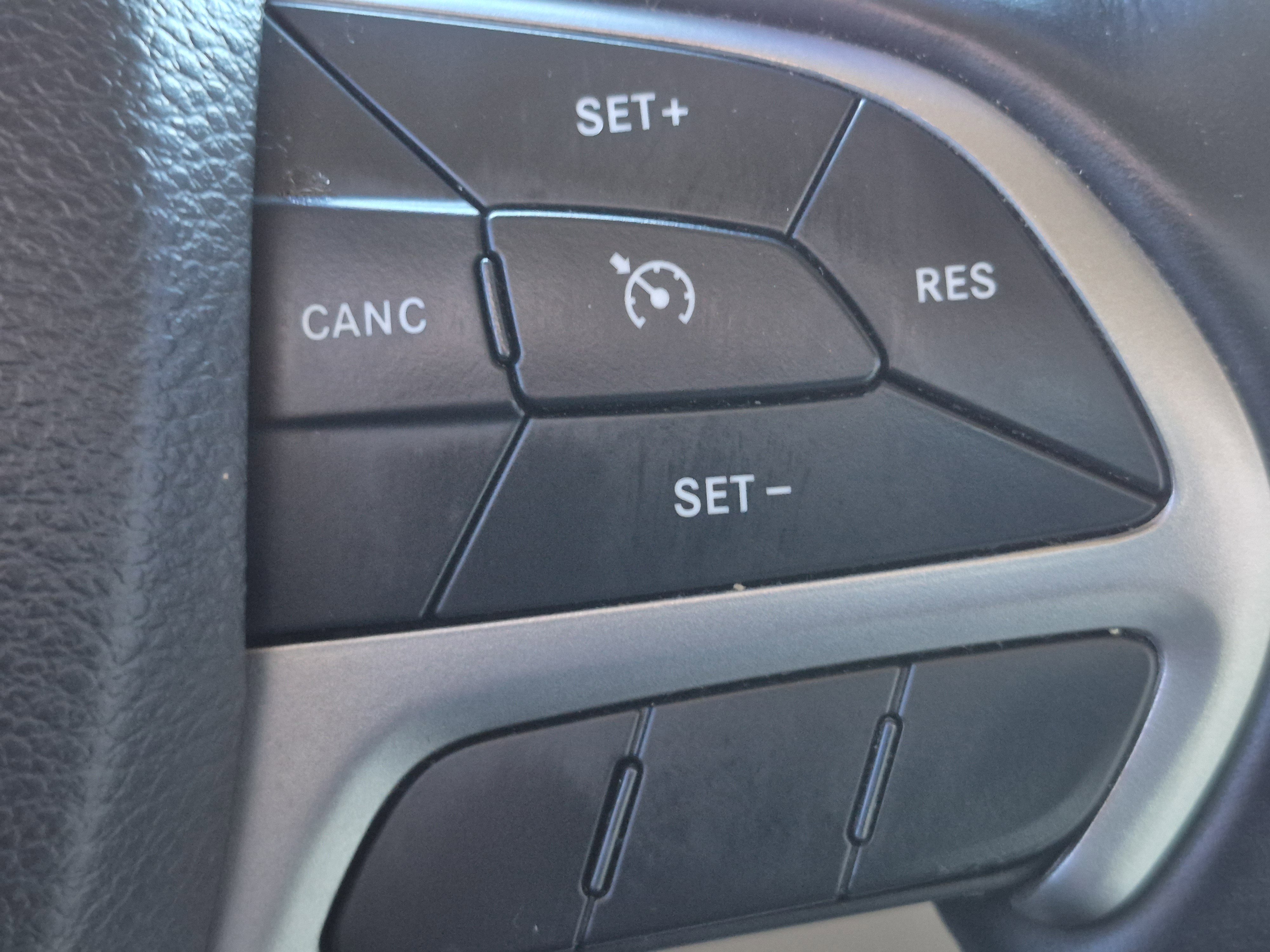 Used 2020 Jeep Grand Cherokee Limited image 19