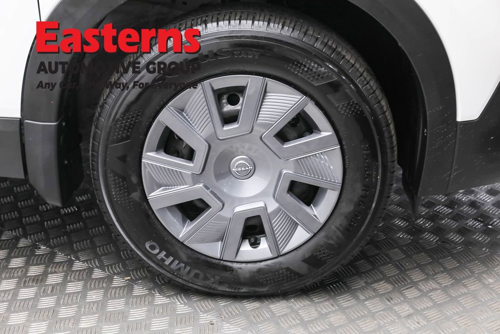 Used 2025 Nissan Kicks S image 31