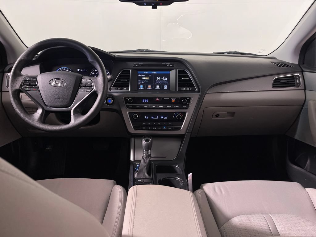 Used 2017 Hyundai Sonata SE FWD image 14