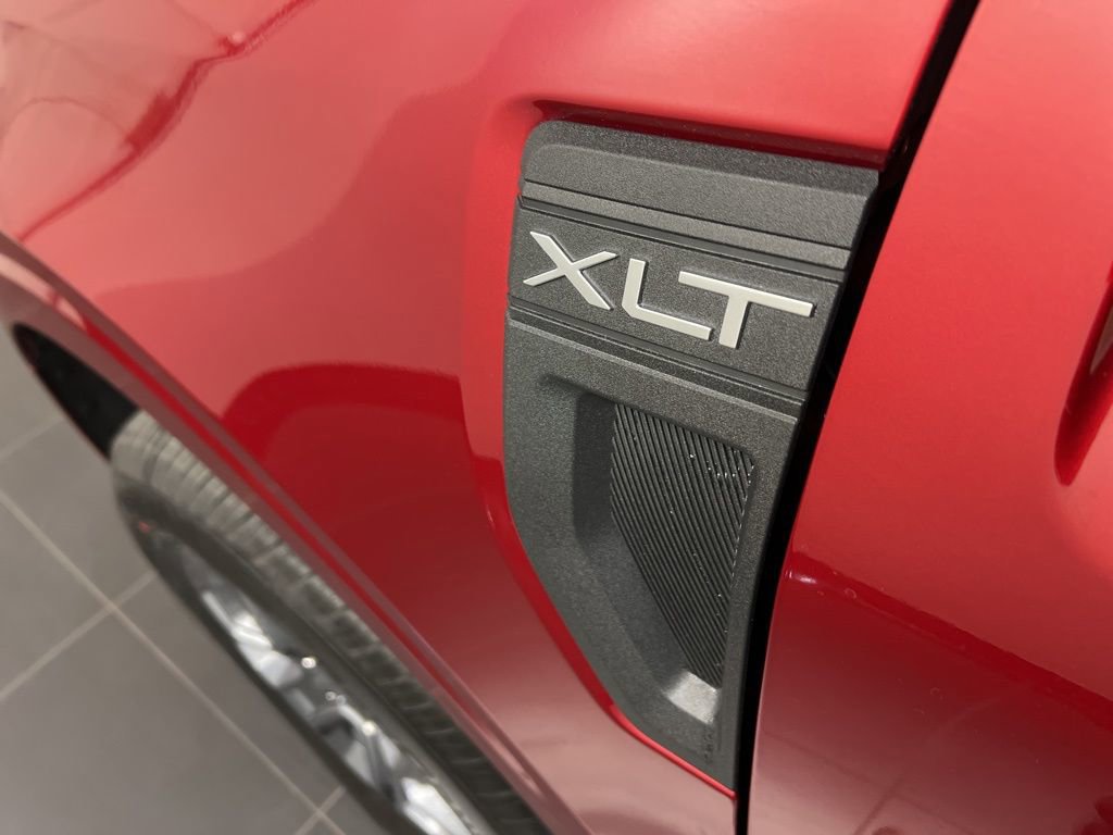 New 2025 Ford Maverick XLT w/ Equipment Group 301A image 35