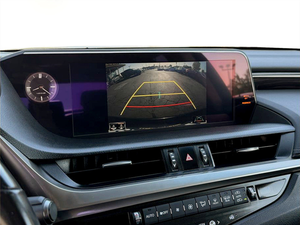 Used 2021 Lexus ES 300h w/ Premium Package image 15