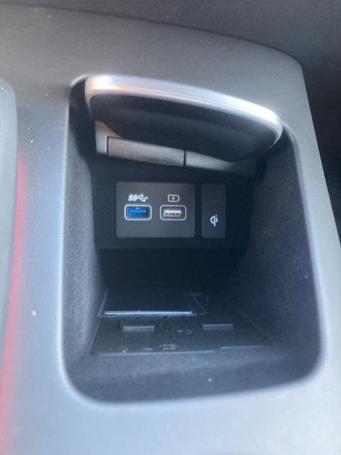 Used 2025 Genesis GV70 3.5T Sport w/ Sport Advanced Package image 16