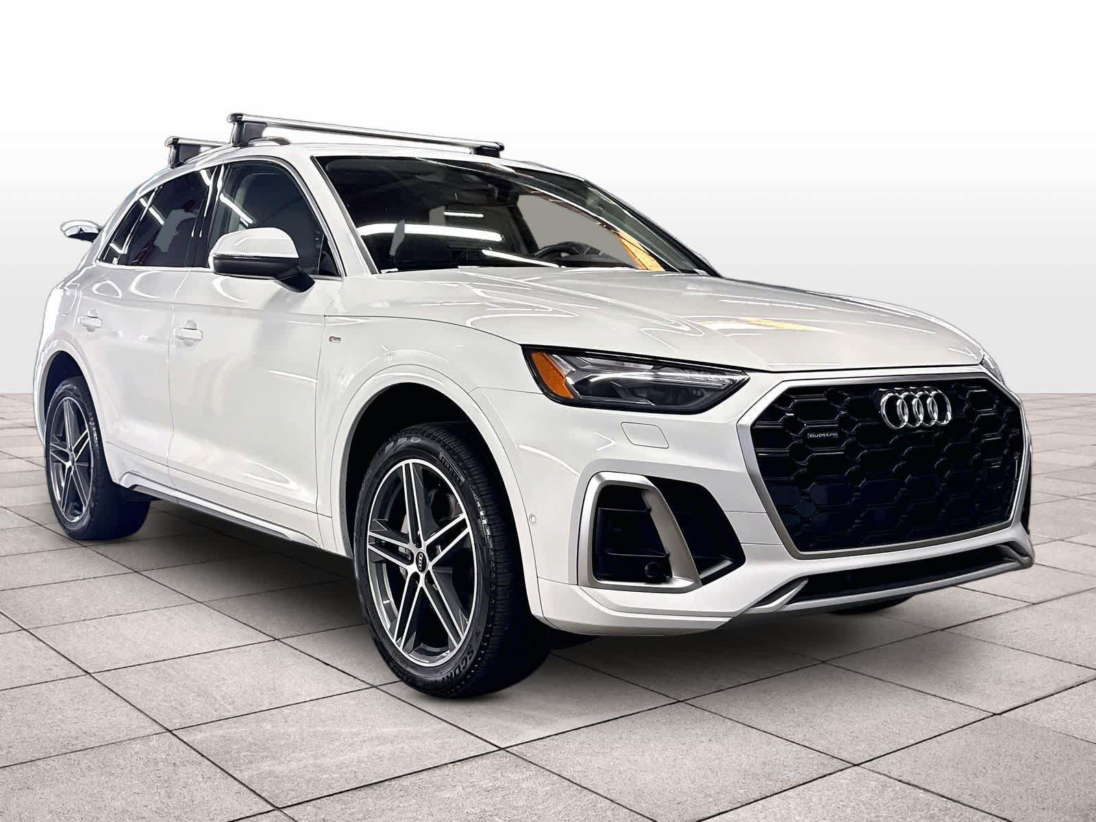 Used 2022 Audi Q5 e Prestige w/ Prestige Package AWD/4WD image 2