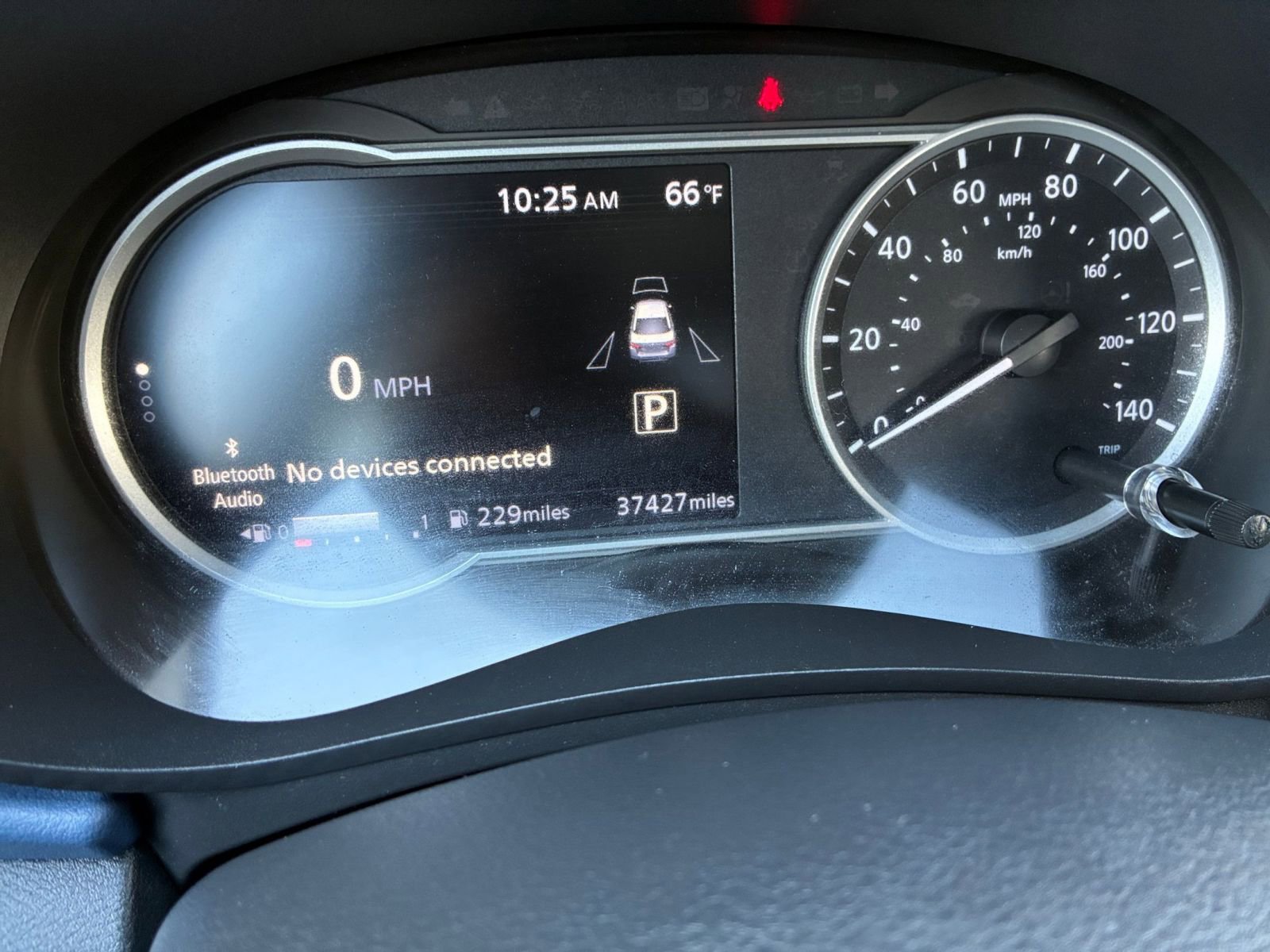 Used 2025 Nissan Versa SV image 38