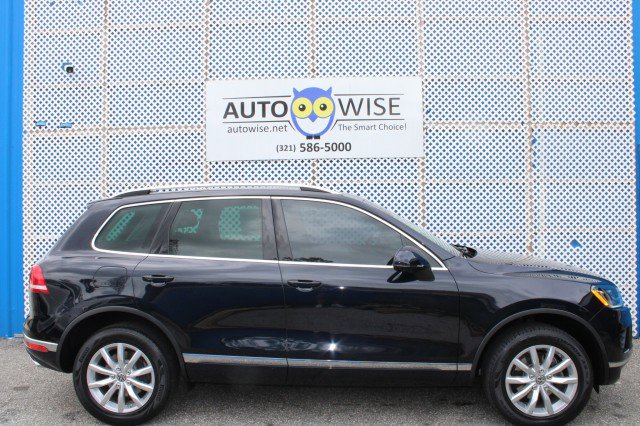 Used 2016 Volkswagen Touareg Sport AWD/4WD image 2