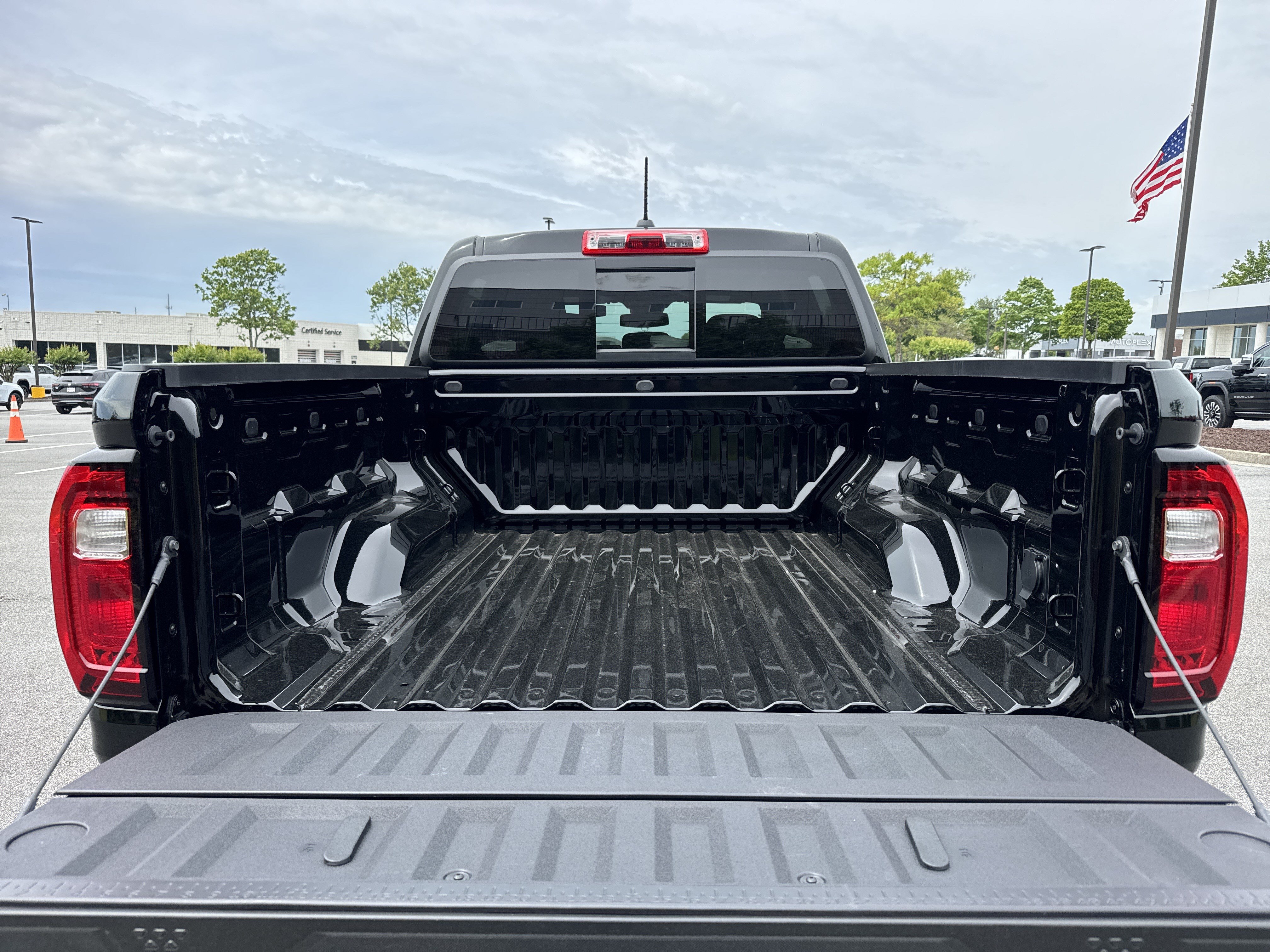 New 2026 GMC Canyon Elevation w/ Convenience Package AWD/4WD image 32