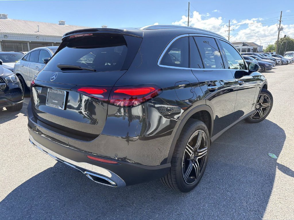 Used 2026 Mercedes-Benz GLC 300 image 7