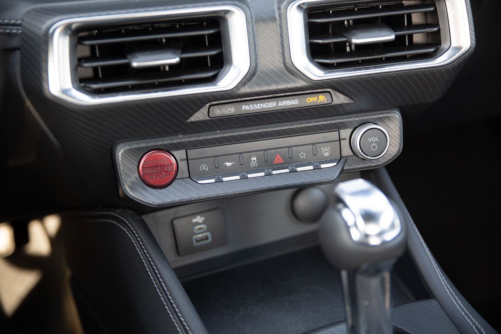 Used 2025 Ford Mustang GT Premium w/ GT Performance Package RWD image 15