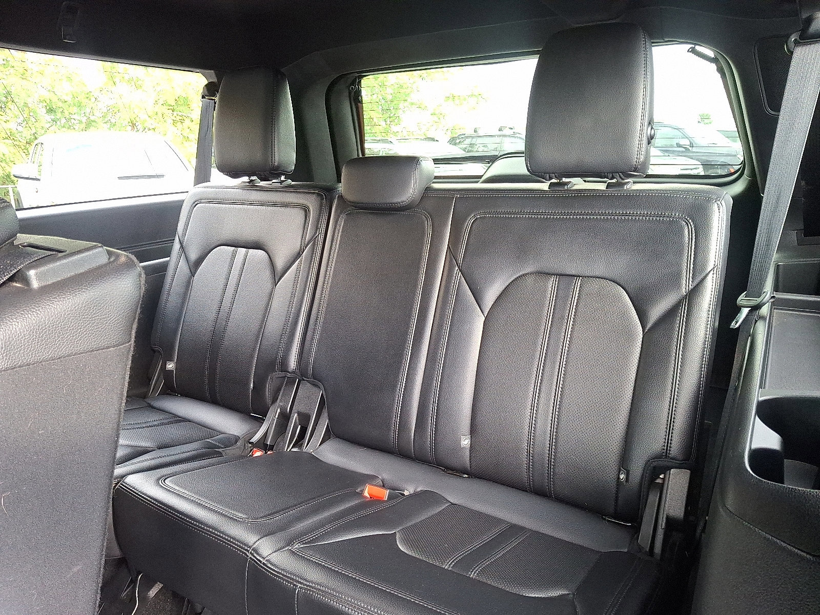 Used 2019 Ford Expedition Max Limited image 10
