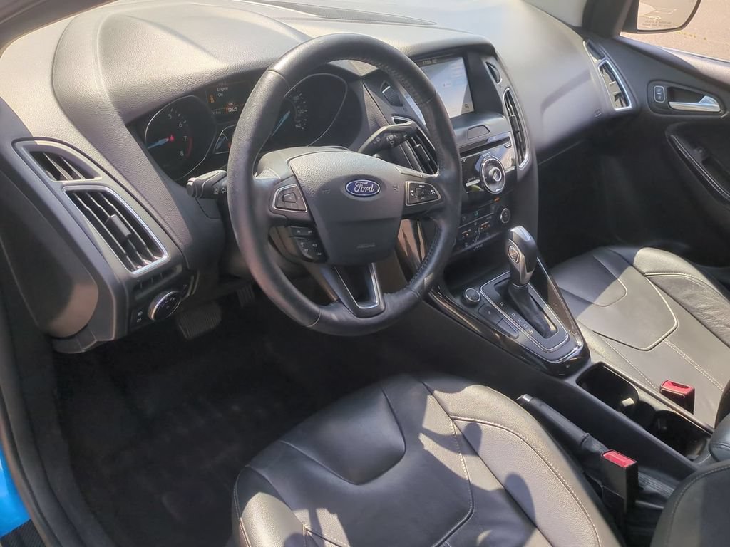 Used 2017 Ford Focus Titanium w/ Titanium Technology Package FWD image 13