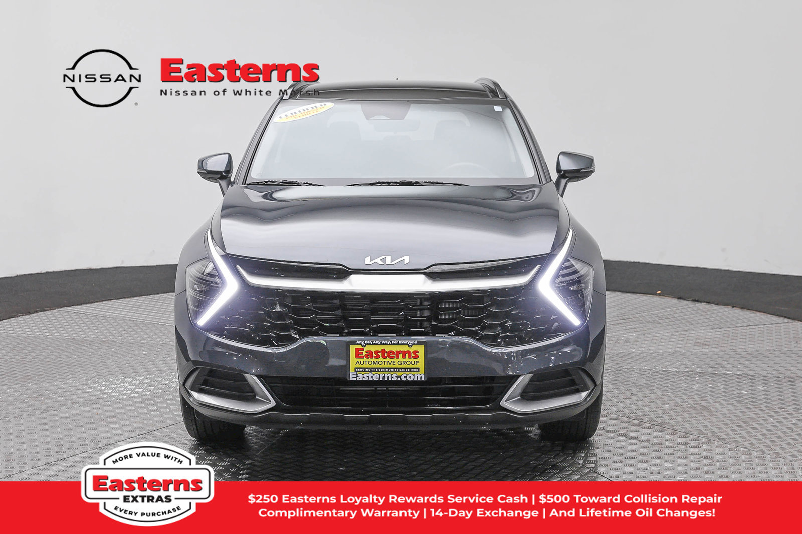 Used 2025 Kia Sportage EX w/ EX Premium Package AWD/4WD image 2