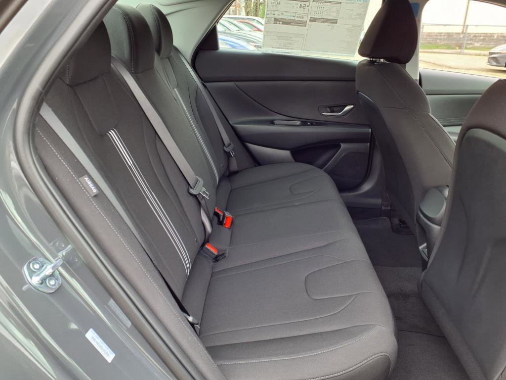 New 2025 Hyundai Elantra Blue image 6