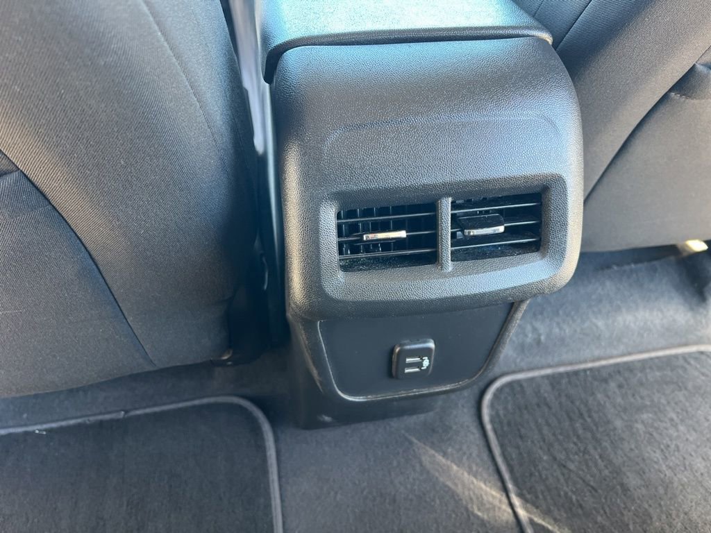 Used 2021 Chevrolet Equinox LT image 31