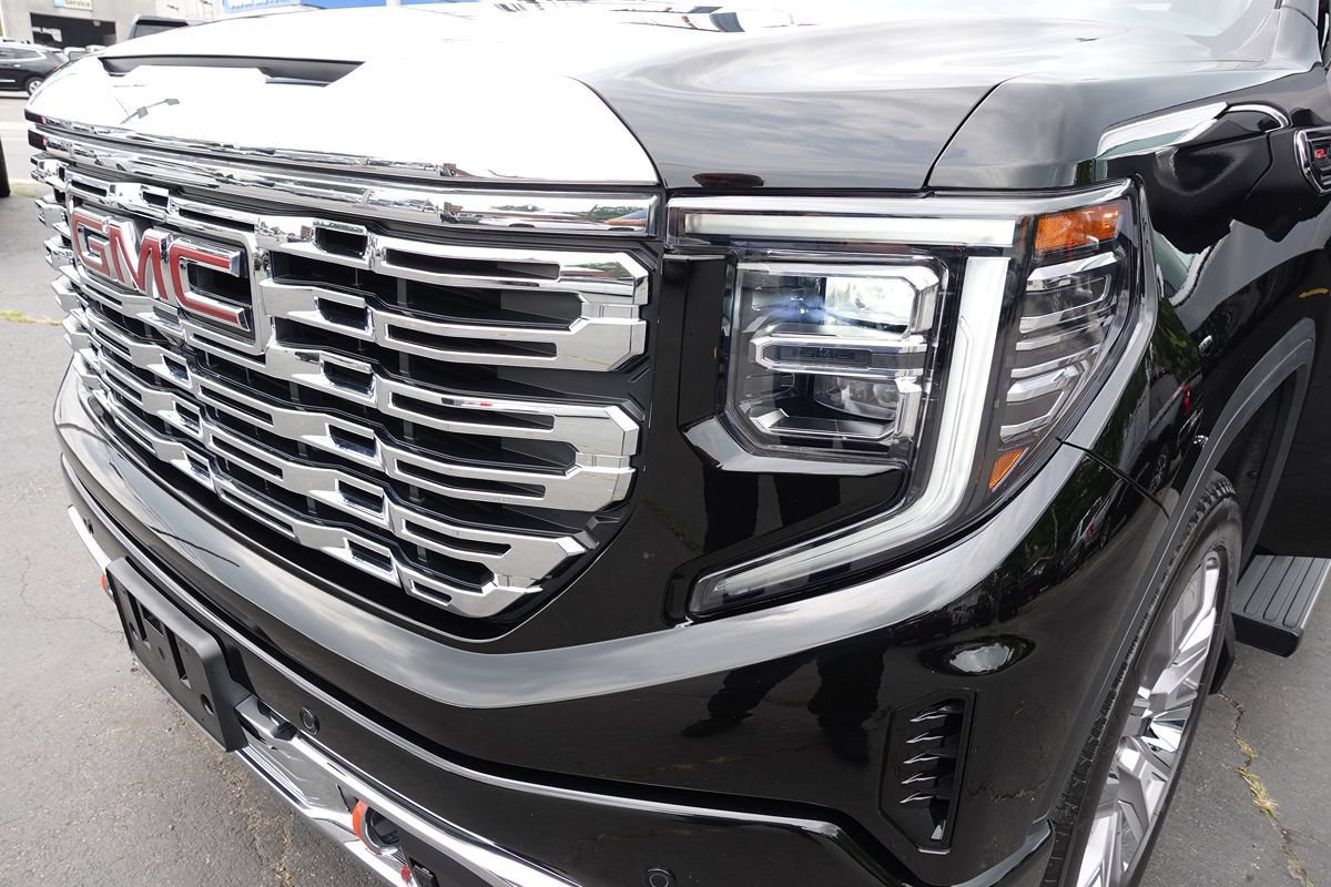Used 2023 GMC Sierra 1500 Denali w/ Denali Reserve Package AWD/4WD image 78