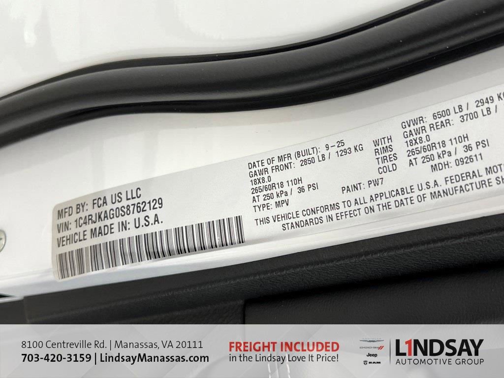 New 2025 Jeep Grand Cherokee L Laredo w/ Luxury Tech Group I image 39