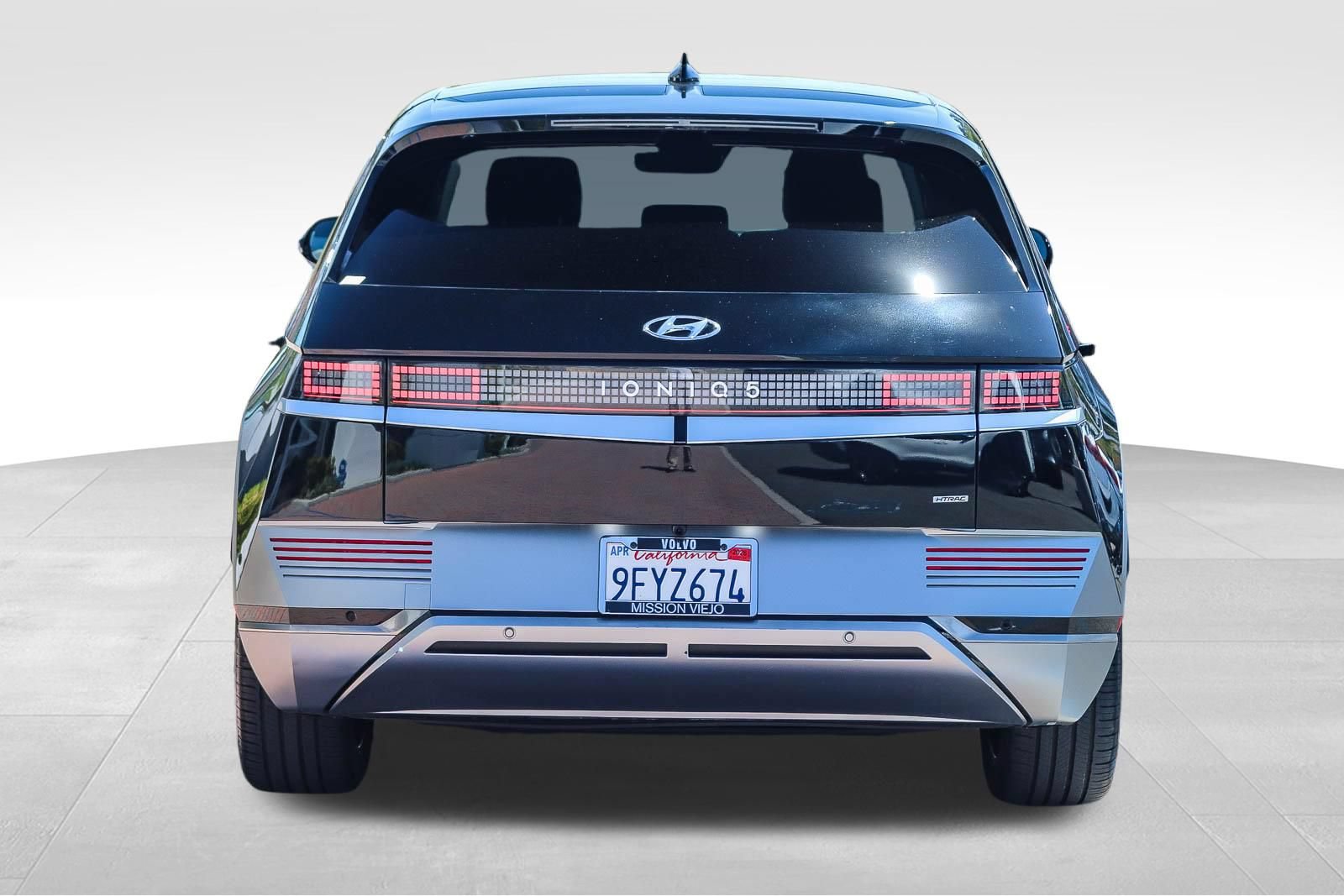 Used 2023 Hyundai Ioniq 5 Limited AWD/4WD image 5