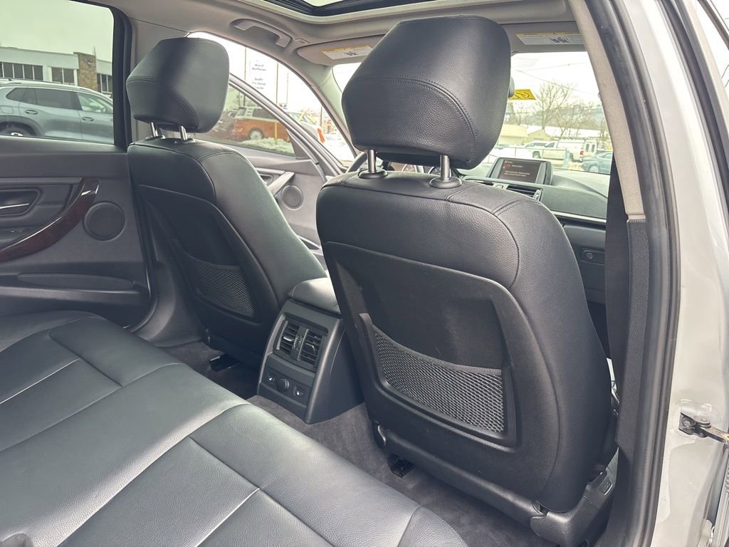Used 2013 BMW 335i xDrive Sedan image 30