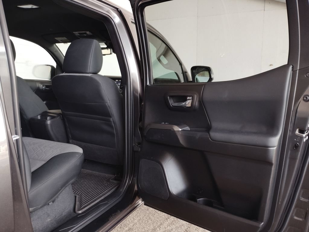 Used 2023 Toyota Tacoma TRD Sport AWD/4WD image 14