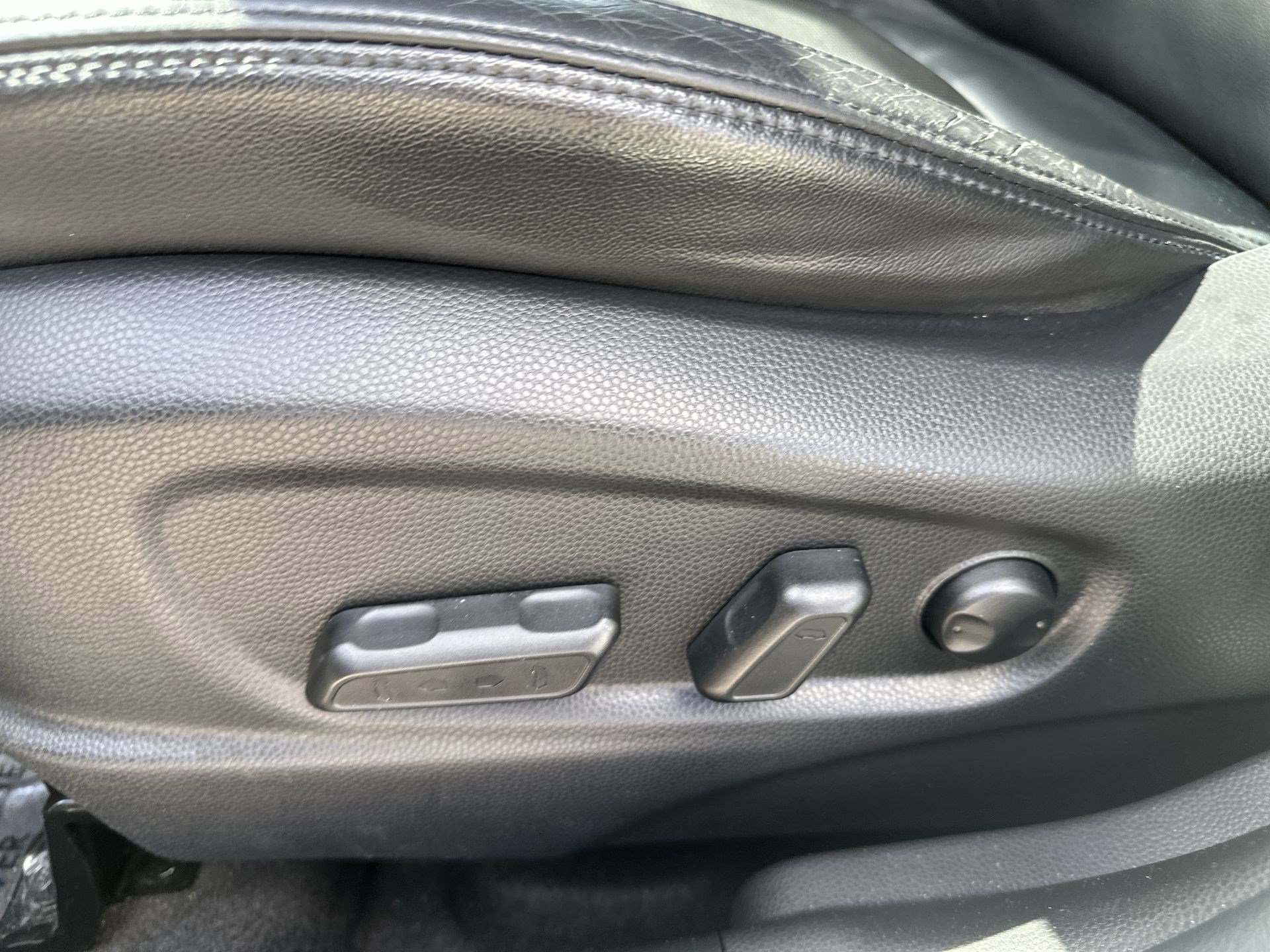 Used 2016 Kia Soul ! w/ Premium Package image 14