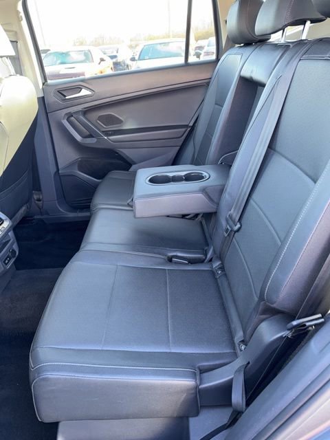 Used 2020 Volkswagen Tiguan SEL image 11