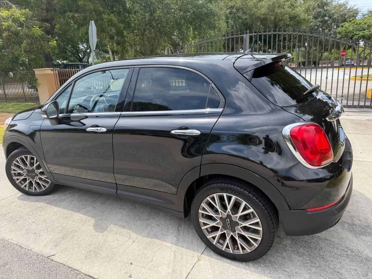 Used 2017 FIAT 500X Lounge w/ Lounge Premium Package (FWD) image 13