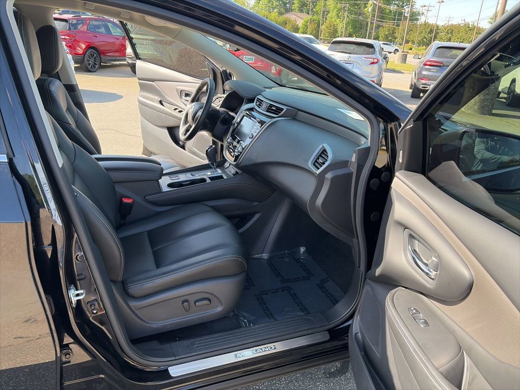 Used 2022 Nissan Murano SV w/ SV Midnight Edition Package AWD/4WD image 12