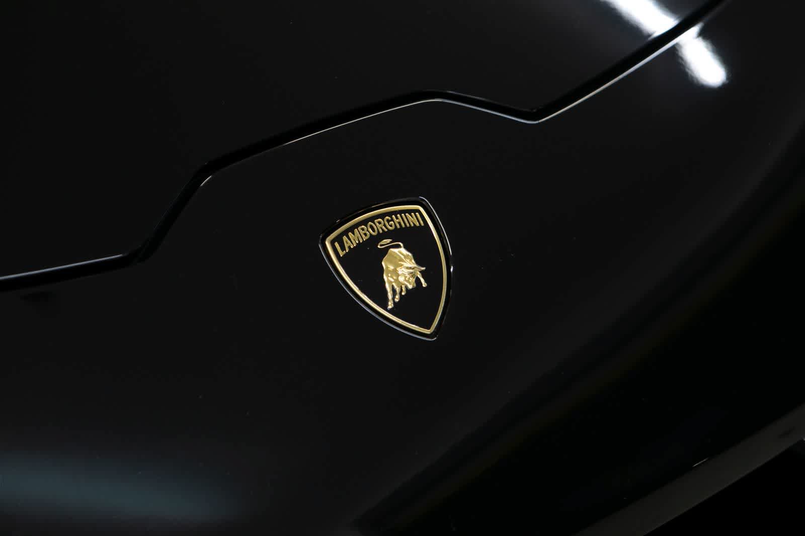 Used 2015 Lamborghini Huracan LP 610-4 AWD/4WD image 17