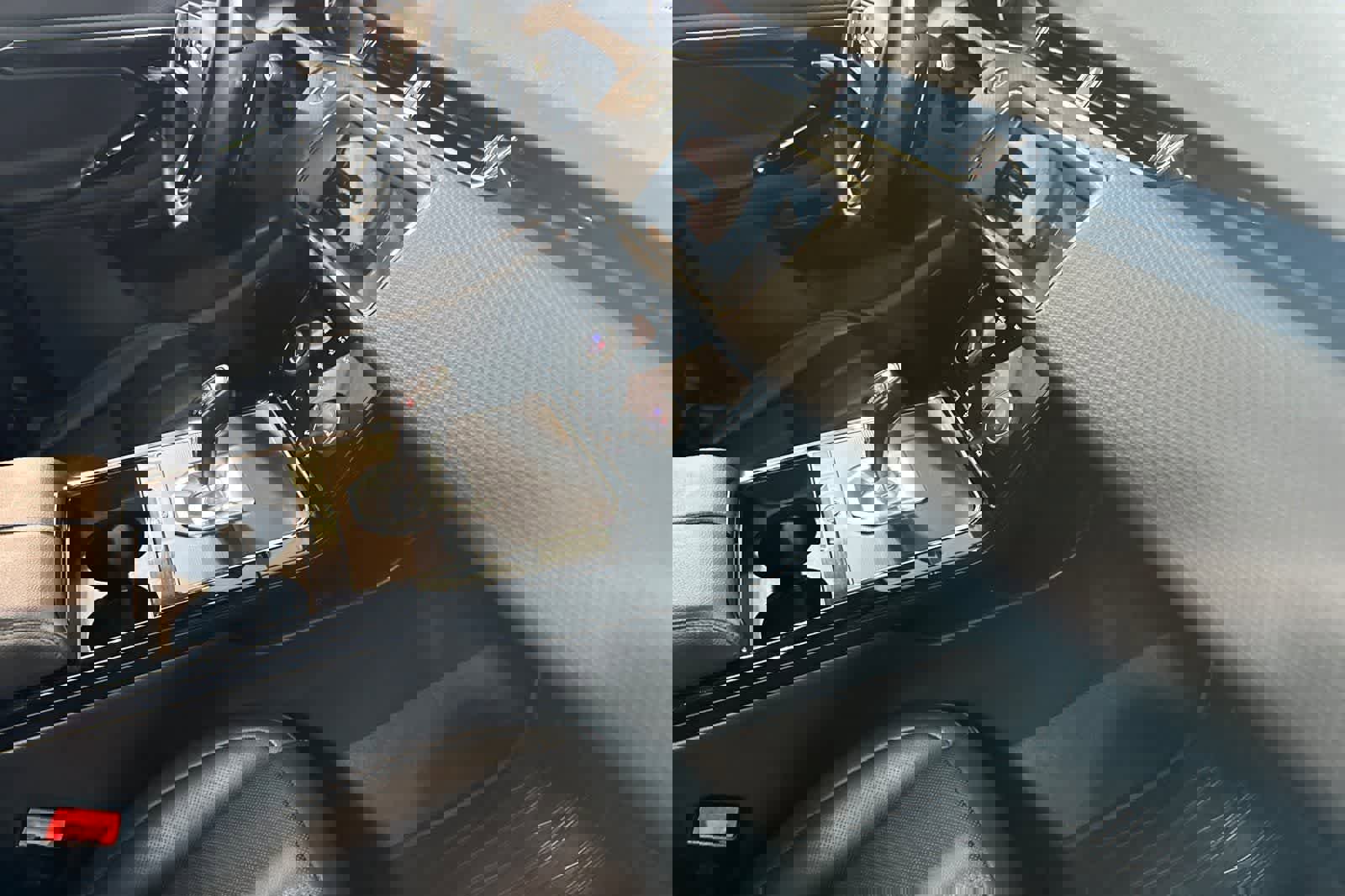 Used 2023 Land Rover Range Rover Evoque R-Dynamic S image 19