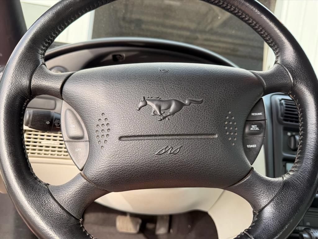 Used 1996 Ford Mustang GT RWD image 19