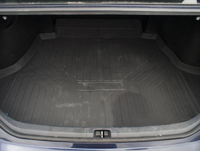 Used 2021 Toyota Camry SE image 12