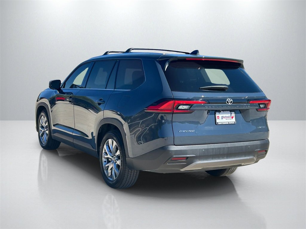 Used 2024 Toyota Grand Highlander Limited image 7