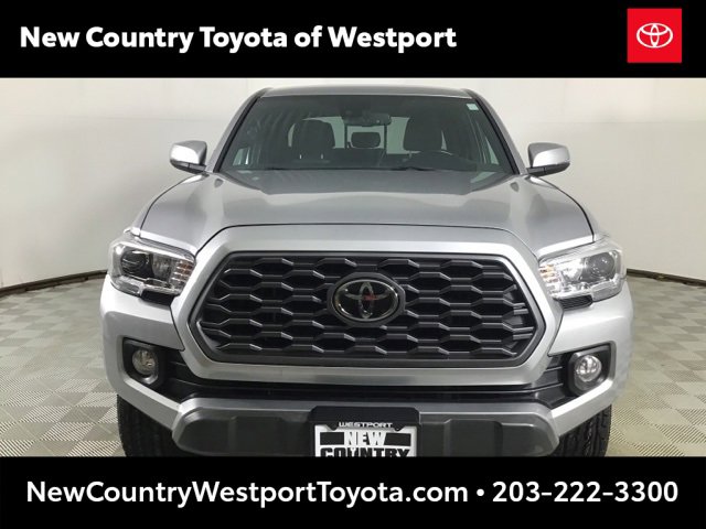 Used 2023 Toyota Tacoma TRD Off-Road image 2