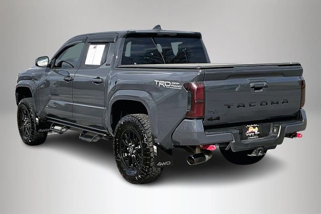 Used 2024 Toyota Tacoma SR5 AWD/4WD image 4