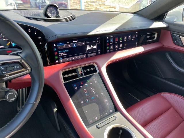 Used 2023 Porsche Taycan GTS image 29