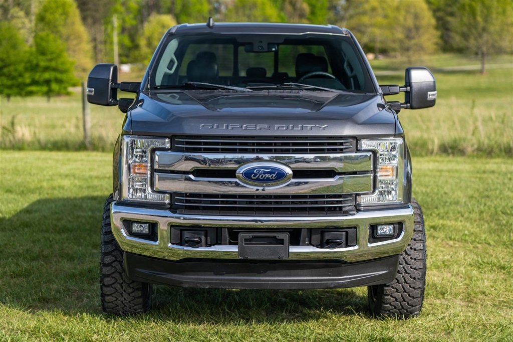 Used 2019 Ford F350 Lariat w/ Lariat Ultimate Package AWD/4WD image 7
