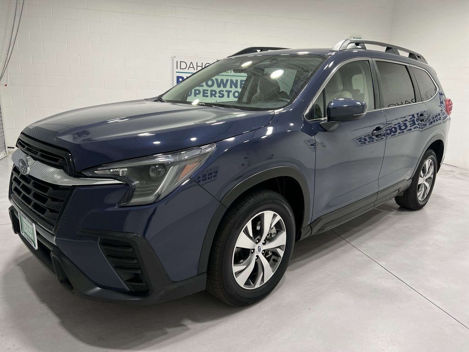 Certified 2025 Subaru Ascent Premium AWD/4WD image 4