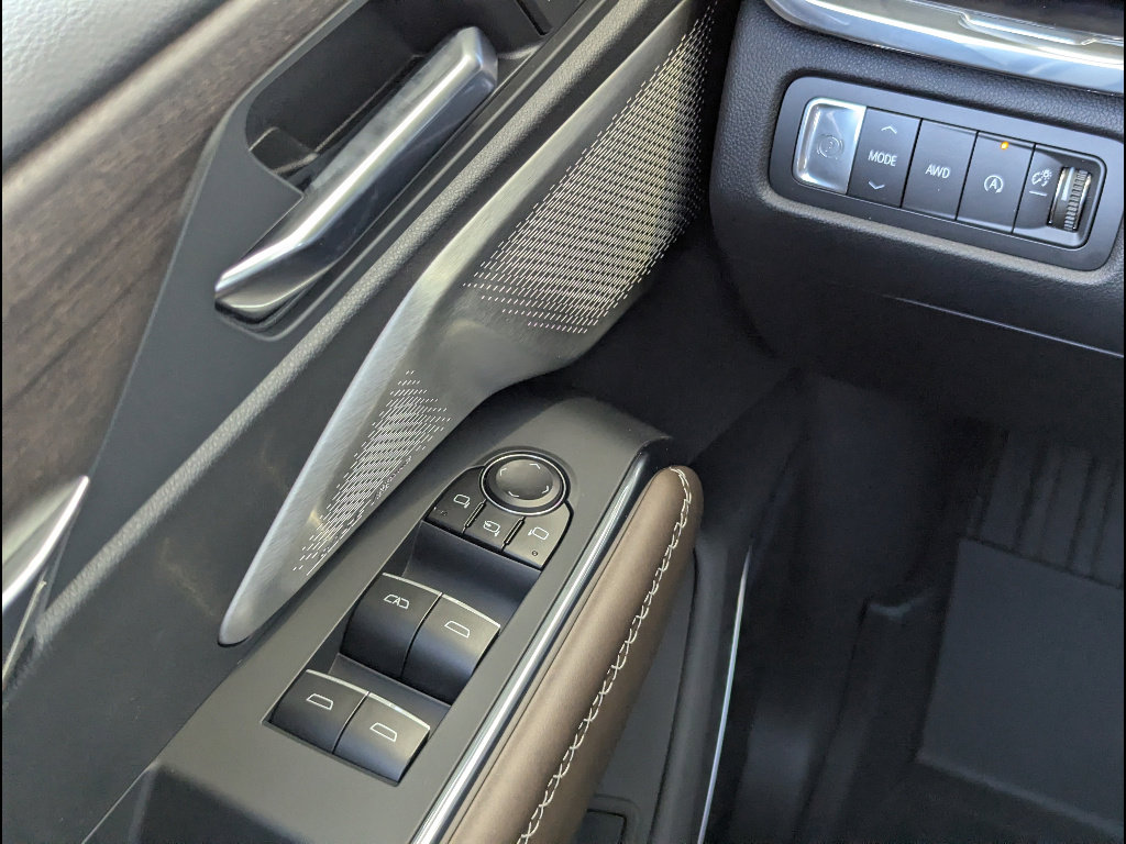 New 2026 GMC Acadia Denali Ultimate w/ LPO, Floor Liner Package image 22